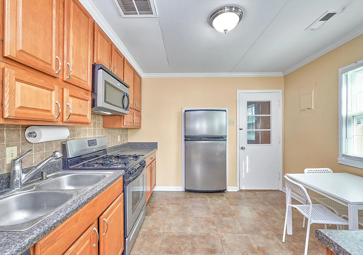 3 Bedroom ranch in Hampton VA! — Photo 4