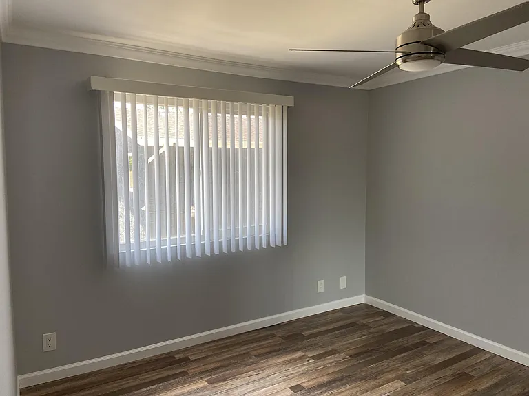 4323 Perlita Ave #16 — Photo 6