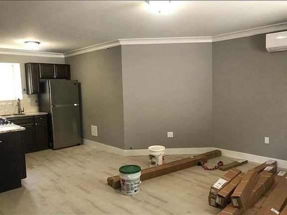 3rd image of 80 Bennett Pl #1