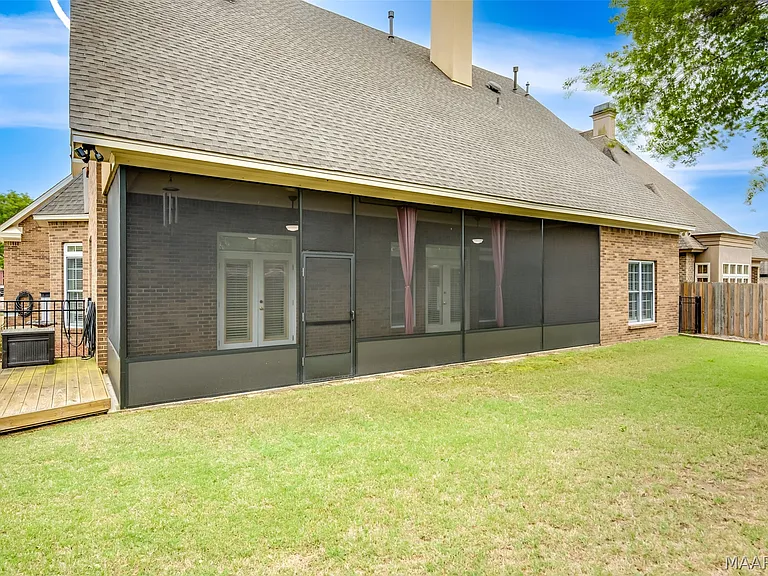2230 Wyndgate Dr — Photo 33