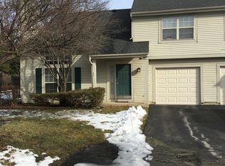 1135 N Knollwood Dr, Palatine, IL 60067