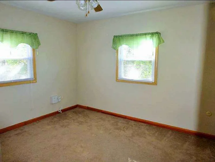 231 Caruso Dr photo 1