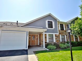 1131 Wildberry Ct APT B2, Wheeling, IL 60090
