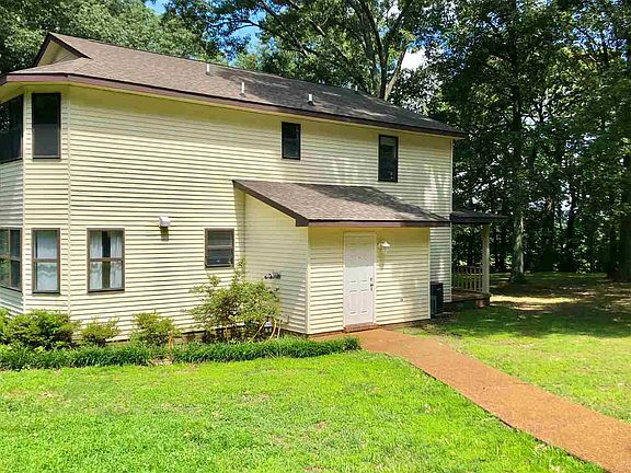 4th image of 32 Cox Ln