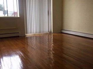 6807 53rd Rd, Maspeth, NY 11378