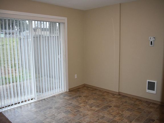 4th image of 11217 72nd Avenue Ct E