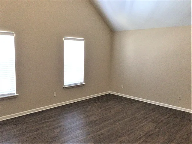 7636 Hidden Creek Dr — Photo 7