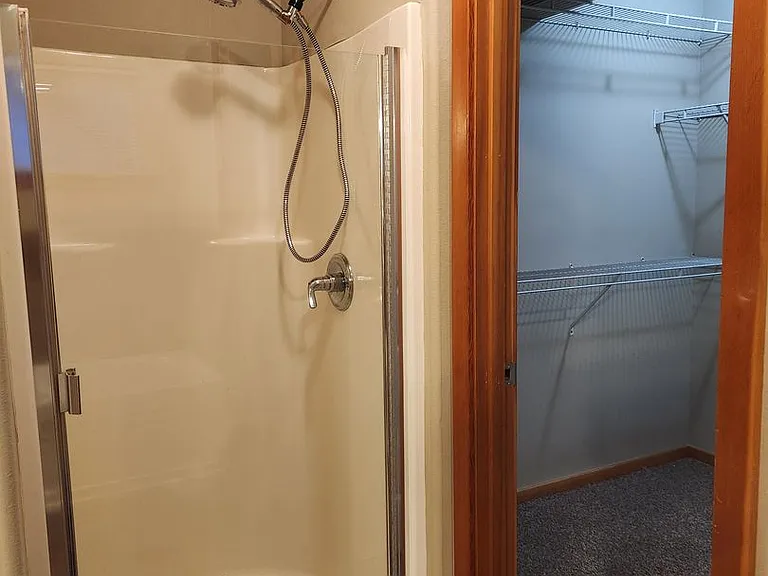 6216 Malloy Ave — Photo 11