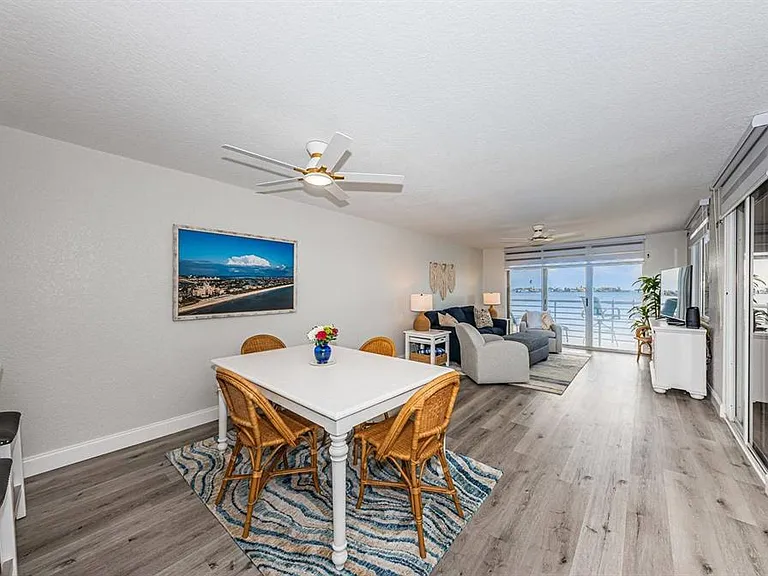 6105 Bahia Del Mar Cir #287 — Photo 9