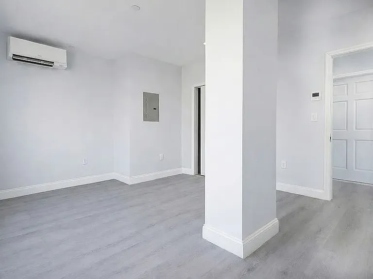 142 Huron St #5B — Photo 3