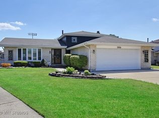 7551 Mansfield Ave, Burbank, IL
