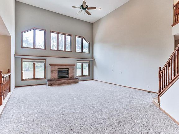 5th image of 20690 Viking Blvd NE
