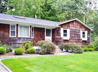 60 Walker Ave, Sag Harbor, NY 11963