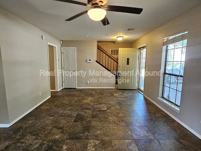 1811 W Gulfport Cir — Photo 8