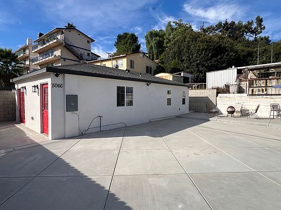 3rd image of 5064 Henderson St