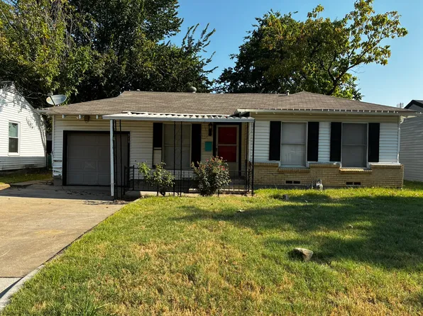 319 E Holley St, Mesquite, TX 75149