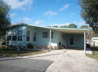 12 Azure Ln, Eustis, FL 32726