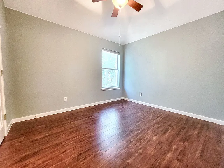 1617 Sunterro — Photo 31