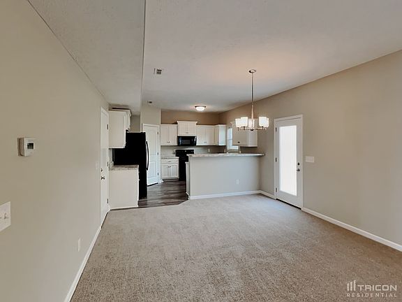 4th image of 1717 Sunray Dr