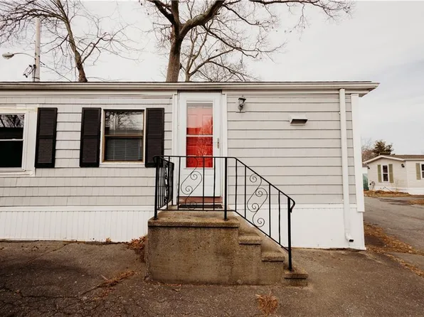 840 Forest Park, Middletown, RI 02842