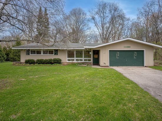 11260 Bridget LANE, Hales Corners, WI 53130
