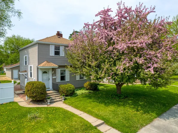 823 NW 1st Ave, Grand Rapids, MN 55744