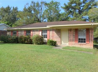 1632 Fernbrook Dr, Mobile, AL 36605