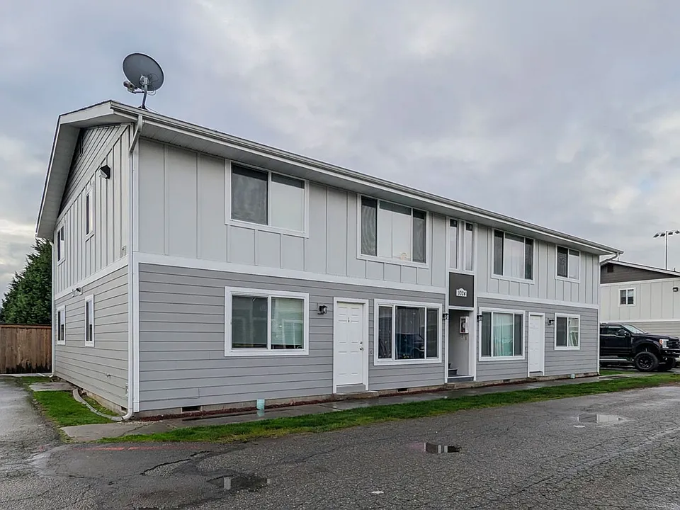 1024 Cedar Ave