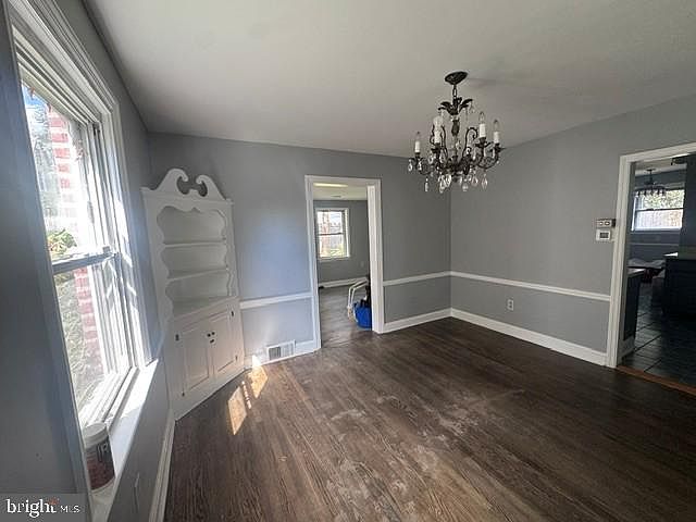 25th image of 151 Bryn Mawr Ave