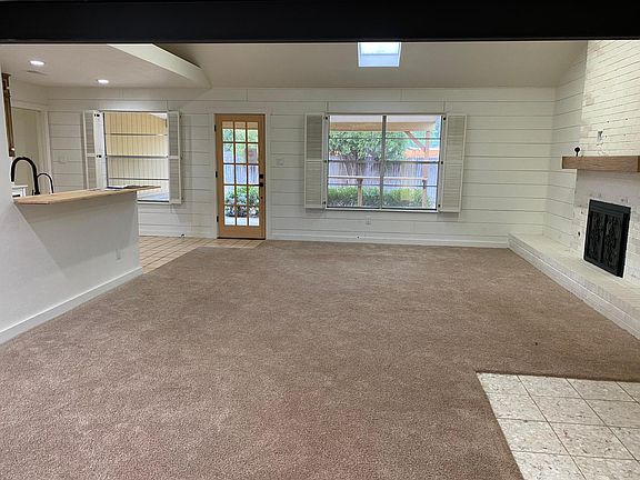 4th image of 4502 Fannin Ave