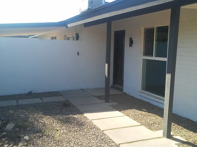 1237 E La Jolla Dr #3 — Photo 2
