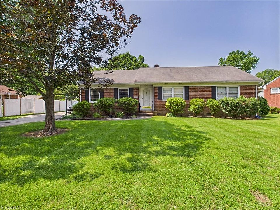 1st image of 2303 Chatham Dr