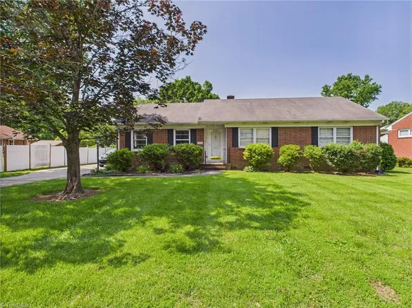 2303 Chatham Dr, Greensboro, NC 27408