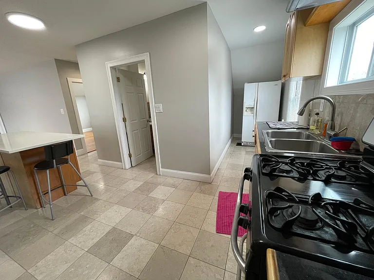28 Milwood St #2 — Photo 9