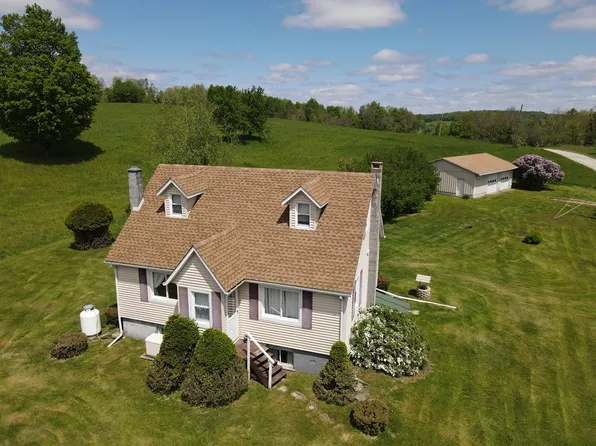 429 Vista Dr, Le Raysville, PA 18829