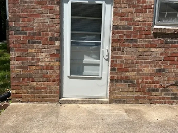 109 Canary Dr APT 6, Dickson, TN 37055