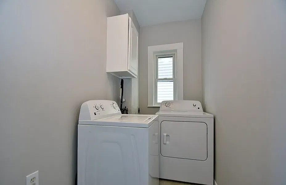 2 bed, 1000 sqft, $2,800 — Photo 4