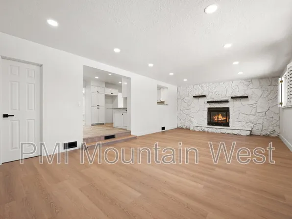 7115 S 2155 E, Salt Lake City, UT 84121
