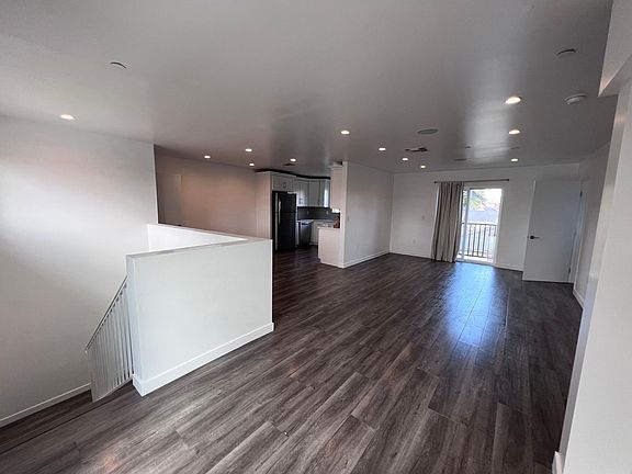 5th image of 4810 S Sawtelle Blvd #3