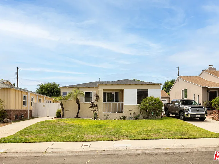 8333 Airlane Ave — Photo 15