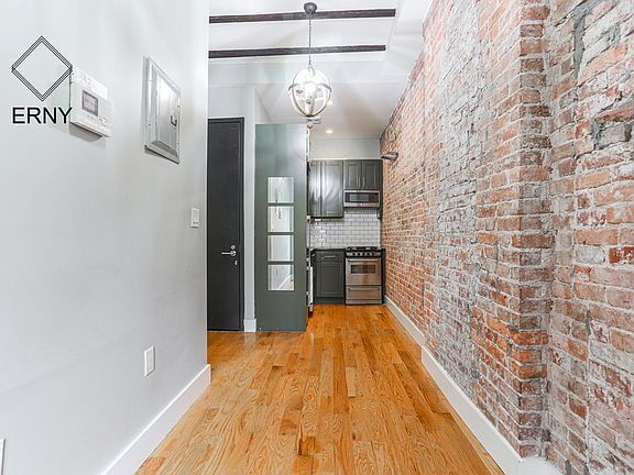 2nd image of 806 President St #2A