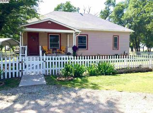 17303 SW 36th St, Halstead, KS 67056