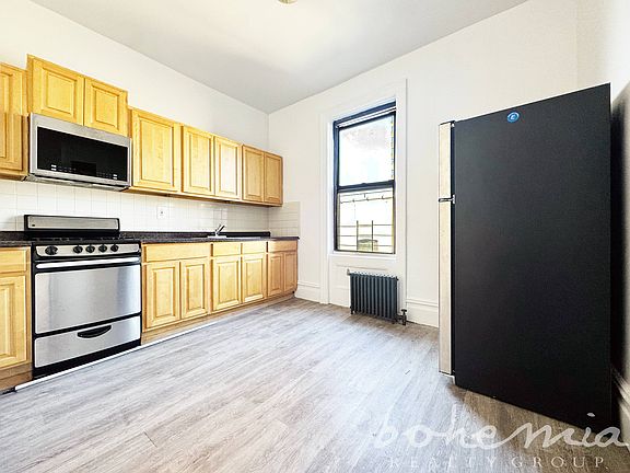 2nd image of 3427 Broadway #5E