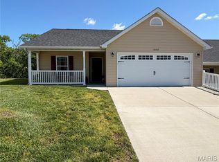 1053 Hawk Ridge Dr, Union, MO 63084