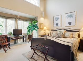 315 River Knoll Dr NW, Sandy Springs, GA 30328