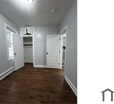4 bed, $3,000 — Photo 1