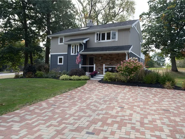 6854 Club Rd, Perry, NY 14530