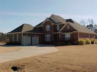 3525 Wiltree Dr, Fuquay Varina, NC 27526