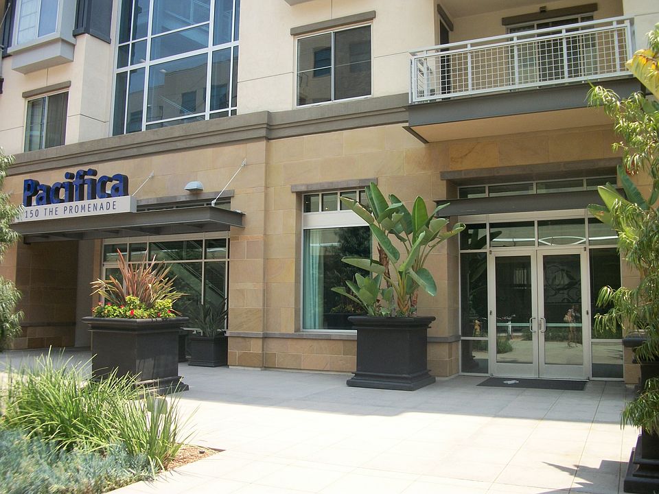 1st image of 150 The Promenade N Unit 423