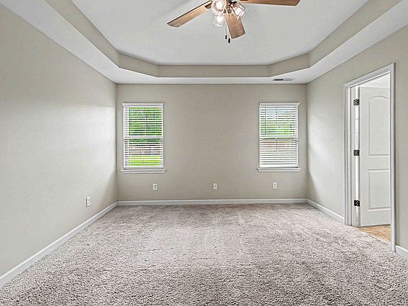 3rd image of 186 Peytons Ridge Dr